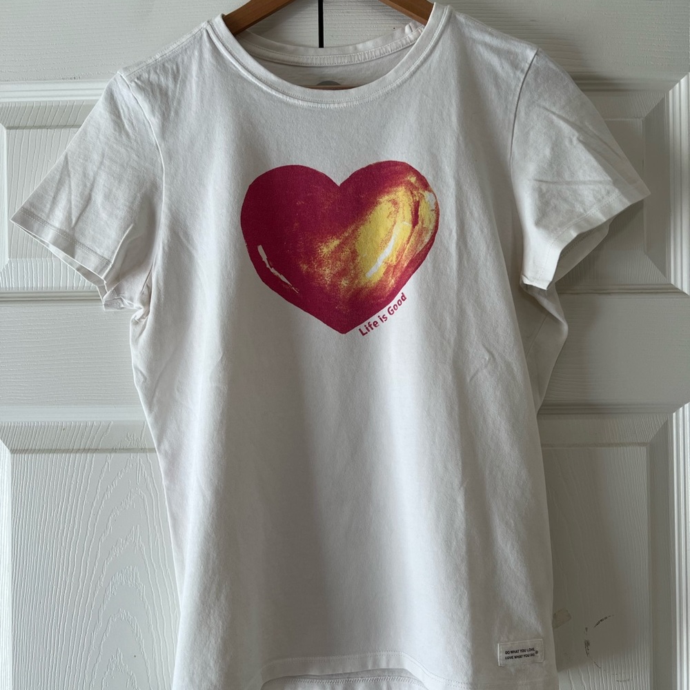 Life is Good Short sleeve womens T-shirt with heart